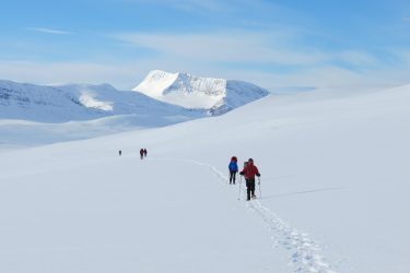 Sneeuwschoenwandelen reis Treriksrøysa Noorwegen | Snow Leopard (62)